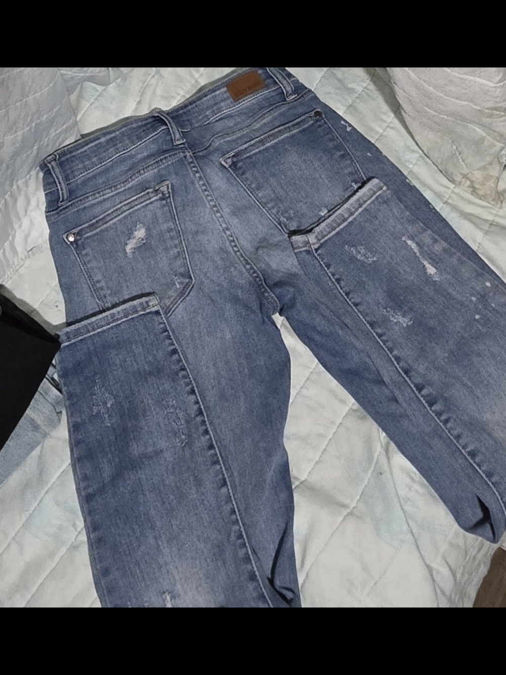Judy Blue Distressed Straight Leg Jeans in Medium Blue